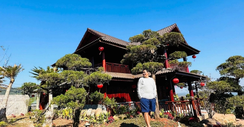 Mỹ nh&acirc;n showbiz bỏ hết h&agrave;o quang, l&agrave;m d&acirc;u gia tộc ngh&igrave;n tỷ: Sống trong biệt thự ho&agrave;nh tr&aacute;ng, gara rộng đến mức chứa 6 si&ecirc;u xe - Ảnh 1.