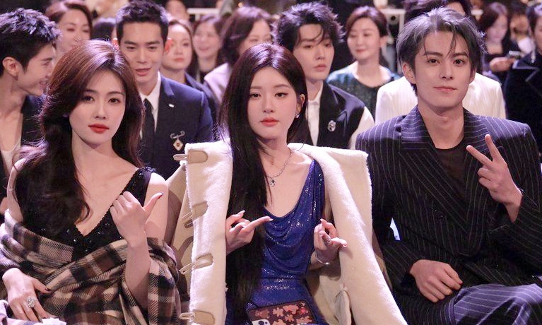 Lưu Diệc Phi dạy cho Triệu Lộ Tư, Bạch Lộc một b&agrave;i học- Ảnh 2.