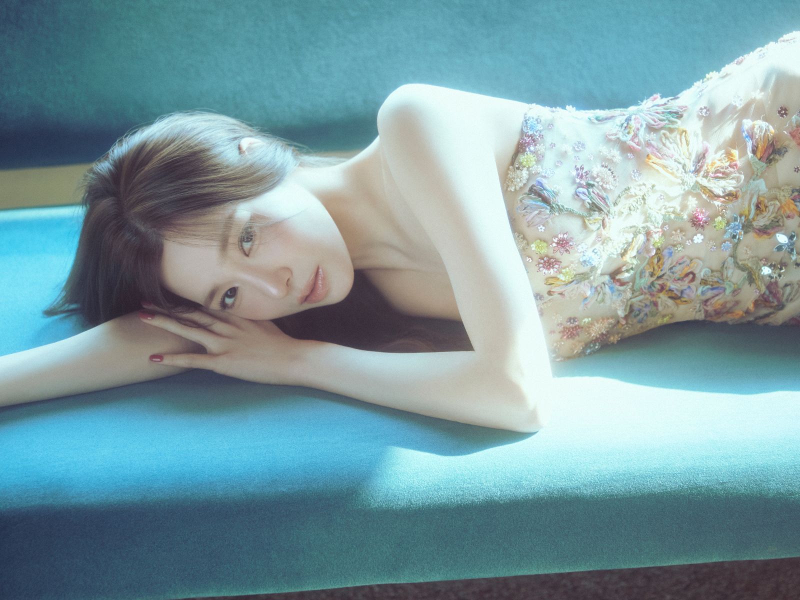 Sự hết thời của nữ thần mắt cười đẹp nhất showbiz: Ra nhạc kh&ocirc;ng ai biết, c&oacute; ng&agrave;y chỉ b&aacute;n được 2 album- Ảnh 13.