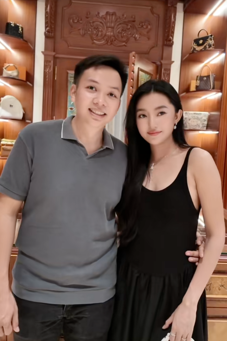 C&ocirc; g&aacute;i tỉnh lẻ th&agrave;nh n&agrave;ng d&acirc;u nh&agrave; vựa t&ocirc;m 10.000m2: Duy&ecirc;n từ d&atilde;y nh&agrave; trọ sinh vi&ecirc;n, y&ecirc;u ch&agrave;ng thiếu gia m&agrave; chẳng hề hay biết- Ảnh 9.