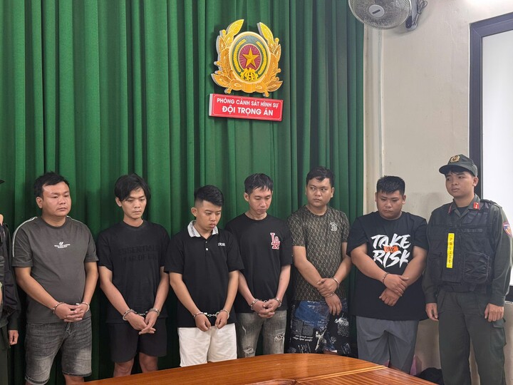 48 giờ c&ocirc;ng an 5 tỉnh th&agrave;nh phối hợp bắt nh&oacute;m cướp tiệm v&agrave;ng- Ảnh 1.