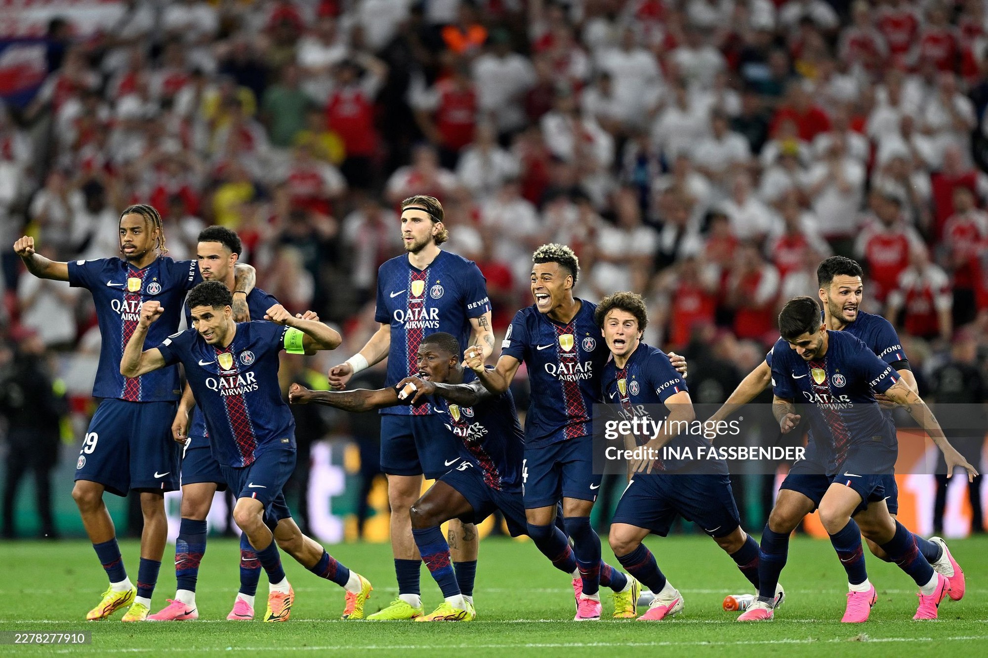 Arsenal nhận thất bại đau đớn sau loạt s&uacute;t lu&acirc;n lưu, PSG bảo vệ th&agrave;nh c&ocirc;ng ng&ocirc; v&ocirc; địch Champions League - Ảnh 1.