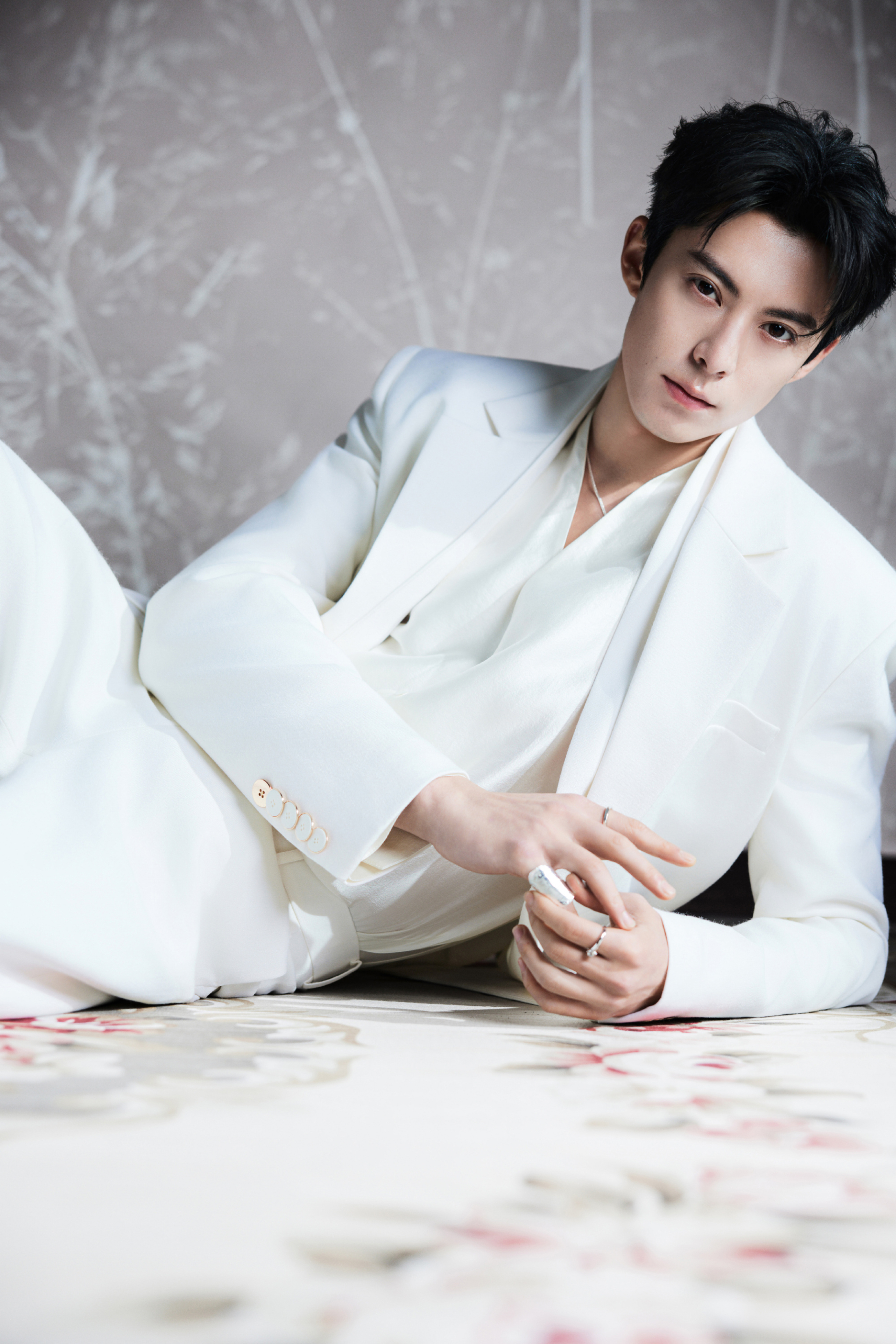 Căng: Đ&agrave;i truyền h&igrave;nh cắt s&oacute;ng mỹ nam Vườn Sao Băng đang bị gh&eacute;t nhất showbiz, cha mẹ cũng bị vạ l&acirc;y- Ảnh 3.