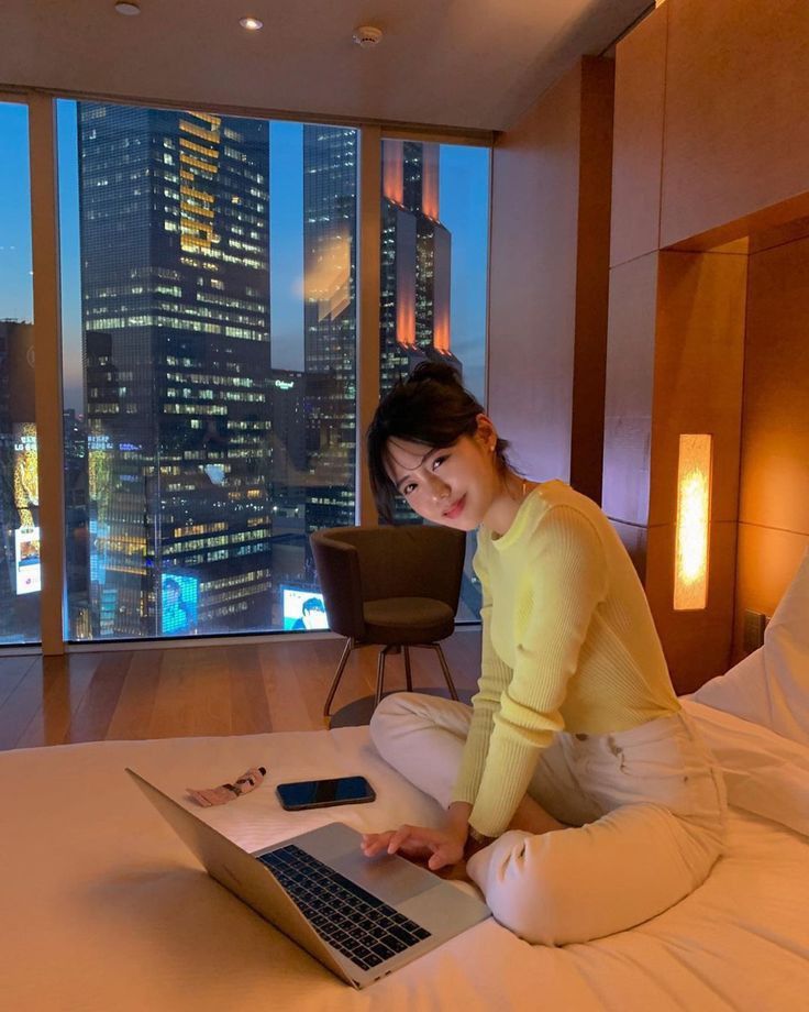 T&igrave;nh trạng &ldquo;WORKCATION&rdquo; của d&acirc;n văn ph&ograve;ng hiện nay: Đi du lịch c&ugrave;ng deadlines, vừa chơi vừa kiếm tiền thấy rất ổn!- Ảnh 2.
