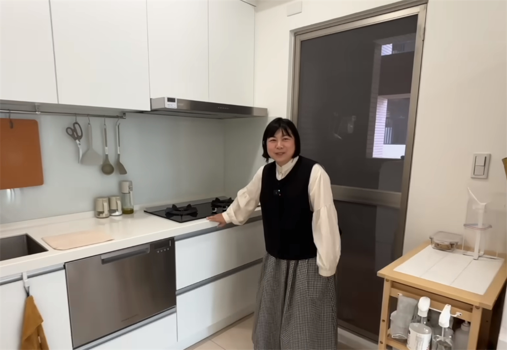 &ldquo;Kh&ocirc;ng cần l&agrave;m việc nh&agrave;&rdquo; nhưng nh&agrave; vẫn sạch bong sau 7 năm: B&iacute; quyết của b&agrave; nội trợ 39 tuổi khiến nhiều người muốn học theo- Ảnh 11.