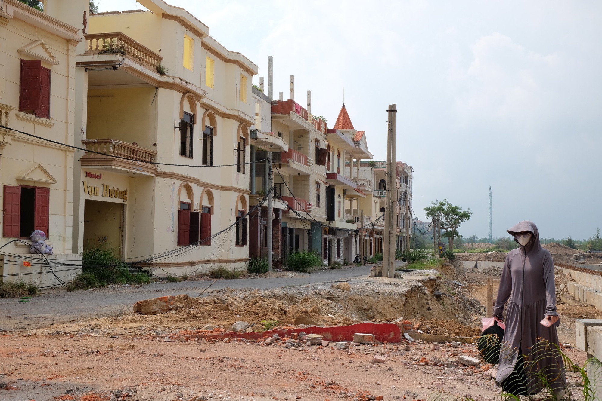 Th&aacute;o dỡ loạt c&ocirc;ng tr&igrave;nh tại con phố "99% đ&agrave;n &ocirc;ng Hải Ph&ograve;ng khẳng định chưa bao giờ đặt ch&acirc;n tới"- Ảnh 2.