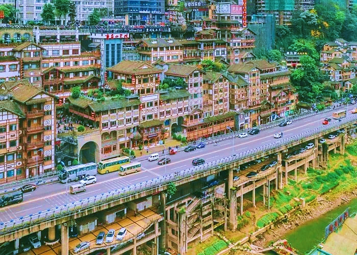 Cảnh tượng tr&ecirc;n đường phố Trung Quốc khiến nhiều người bất ngờ, nhận x&eacute;t: Kh&ocirc;ng tin v&agrave;o mắt m&igrave;nh - Ảnh 4.