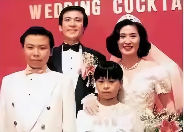 G&oacute;c khuất đẫm nước mắt sau &aacute;nh h&agrave;o quang của nữ diễn vi&ecirc;n nổi tiếng: Bị chồng phản bội, con g&aacute;i ruột từ mặt 7 năm- Ảnh 4.