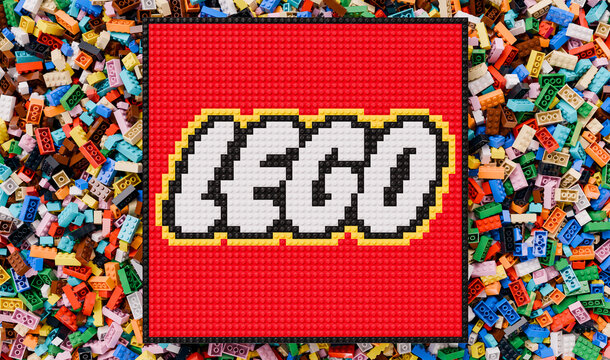 "Ph&aacute;" b&iacute; mật của LEGO: V&igrave; sao những khối h&igrave;nh v&ocirc; tri nhỏ x&iacute;u n&agrave;y trở th&agrave;nh ước mơ của mọi đứa trẻ nhỏ v&agrave; cả "đứa trẻ lớn"? - Ảnh 1.