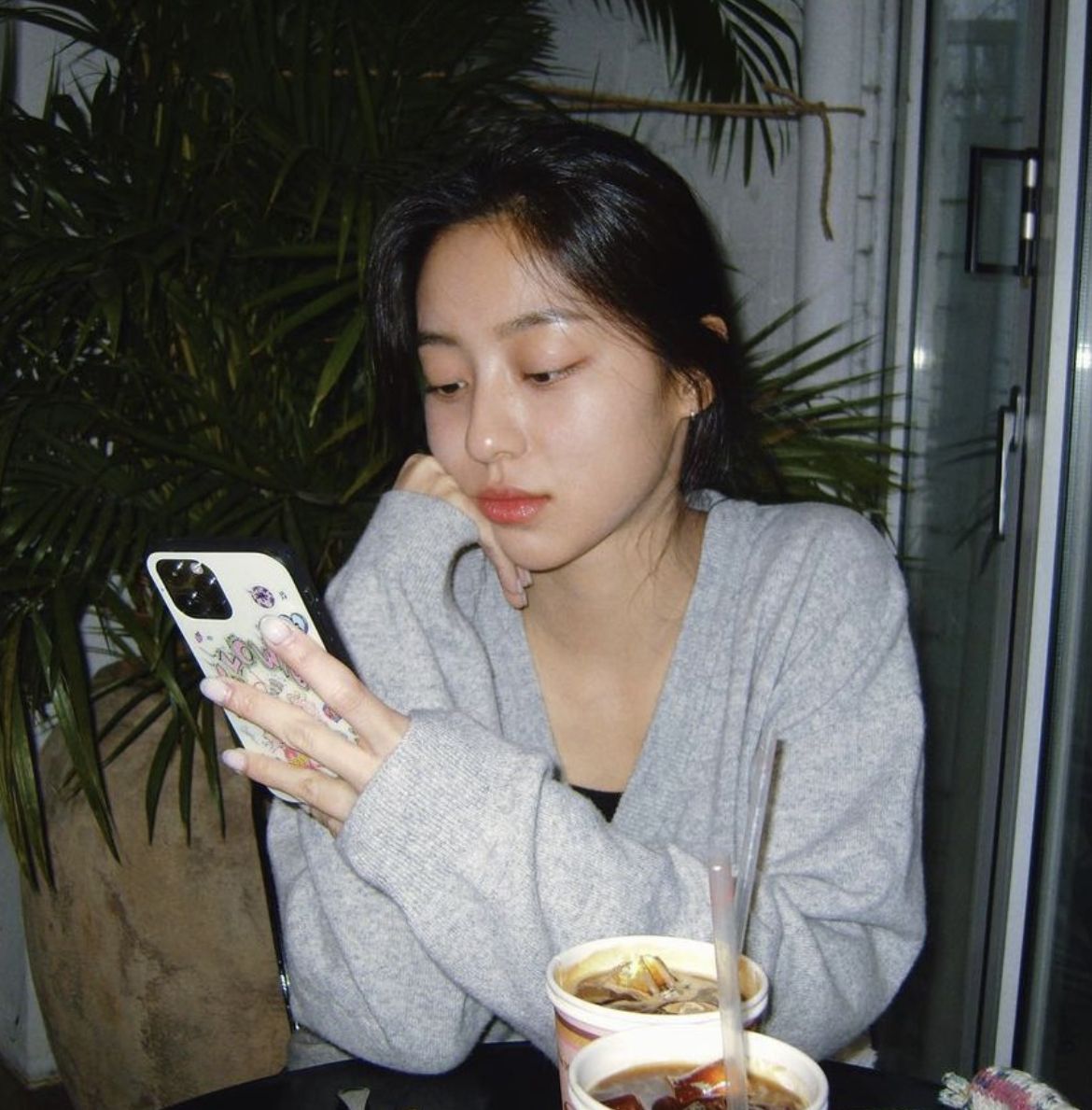 Th&agrave; tốn tiền thu&ecirc; nh&agrave; c&ograve;n hơn ở gh&eacute;p khi đ&atilde; 30 tuổi- Ảnh 2.