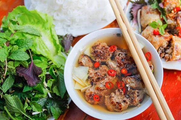 Kh&ocirc;ng phải b&uacute;n b&ograve; Huế hay rau muống x&agrave;o tỏi, m&oacute;n ăn từ 50.000 đồng/phần lọt top 5 ngon nhất Đ&ocirc;ng Nam &Aacute;- Ảnh 1.