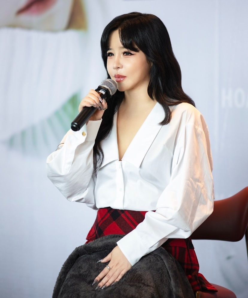 2NE1 cạch mặt Park Bom sau ồn &agrave;o, chỉ 3 người th&ocirc;i vẫn vui hết nấc- Ảnh 6.