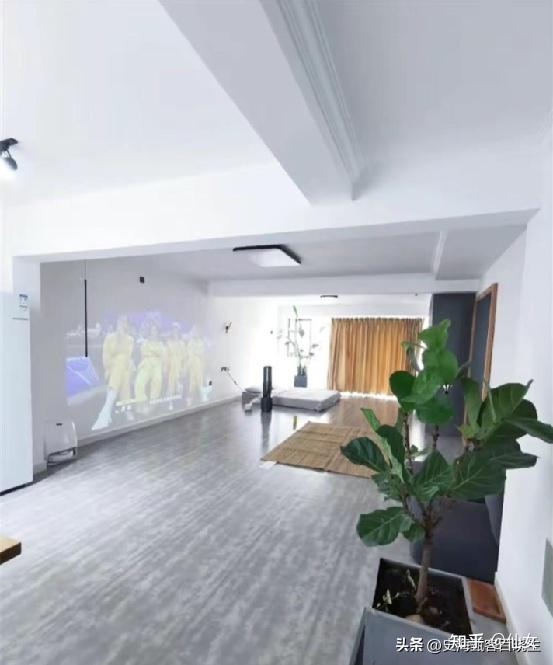 C&ocirc; g&aacute;i sống trong căn hộ 88m&sup2; chỉ c&oacute; 6 m&oacute;n nội thất: Từ nghiện mua sắm th&agrave;nh người theo đuổi lối sống &ldquo;kh&ocirc;ng ti&ecirc;u d&ugrave;ng&rdquo;- Ảnh 2.