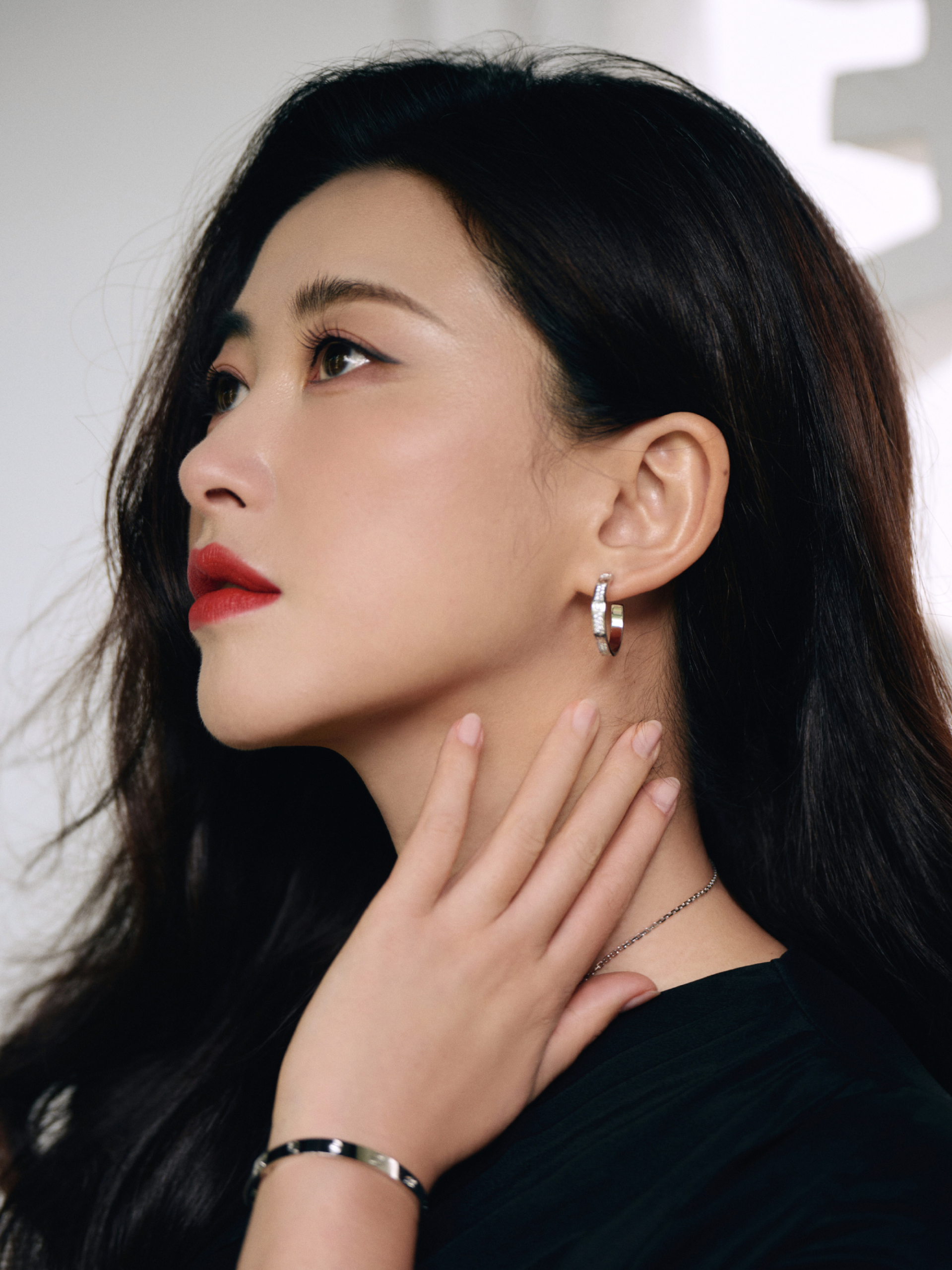Mỹ nh&acirc;n đang bị 99,9% đ&agrave;n &ocirc;ng từ chối: 8 lần lọt top đẹp nhất thế giới, "đ&aacute; bay" tổng gi&aacute;m đốc Ferrari v&agrave; nhận về c&aacute;i kết bất ngờ- Ảnh 10.