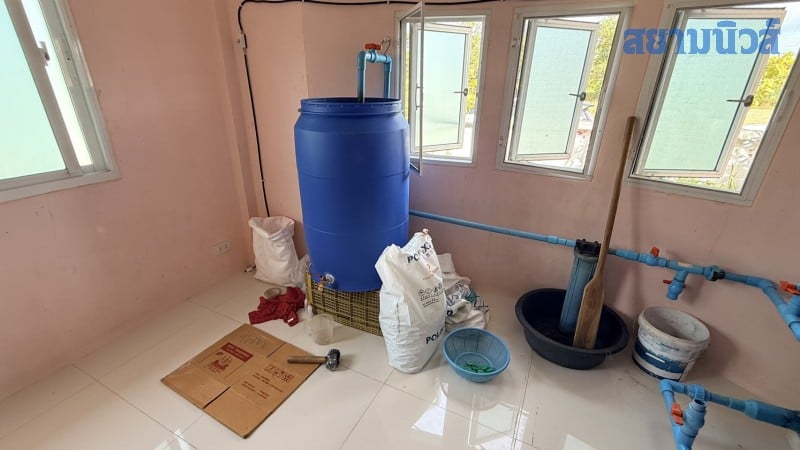 Đột k&iacute;ch 7 căn nh&agrave;, c&ocirc;ng an ph&aacute;t hiện đường d&acirc;y sản xuất bột ngọt v&agrave; c&agrave; ph&ecirc; giả, tịch thu hơn 240.000 sản phẩm- Ảnh 3.