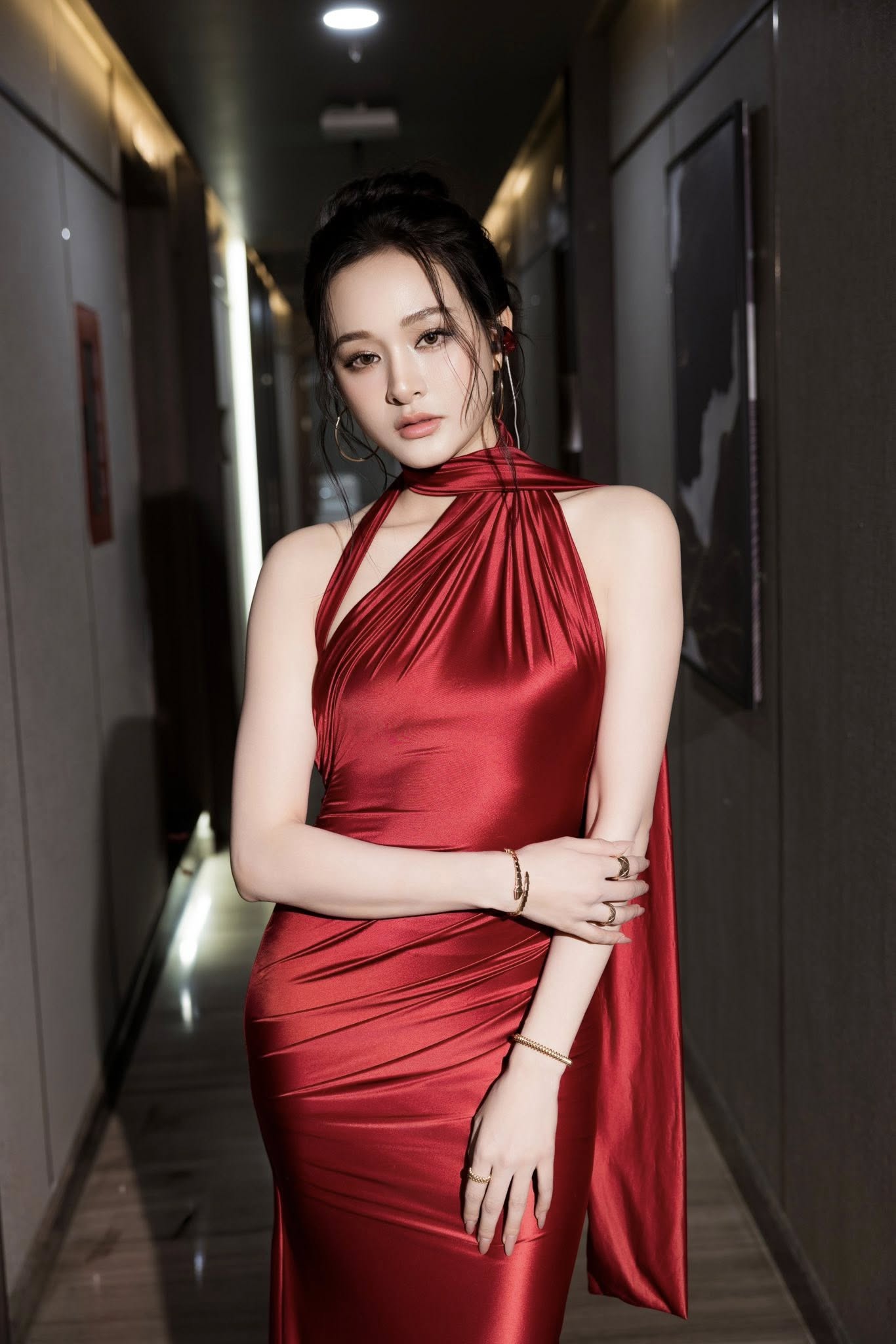 Ai đó hãy "cứu" Hiền Hồ đi!- Ảnh 4.