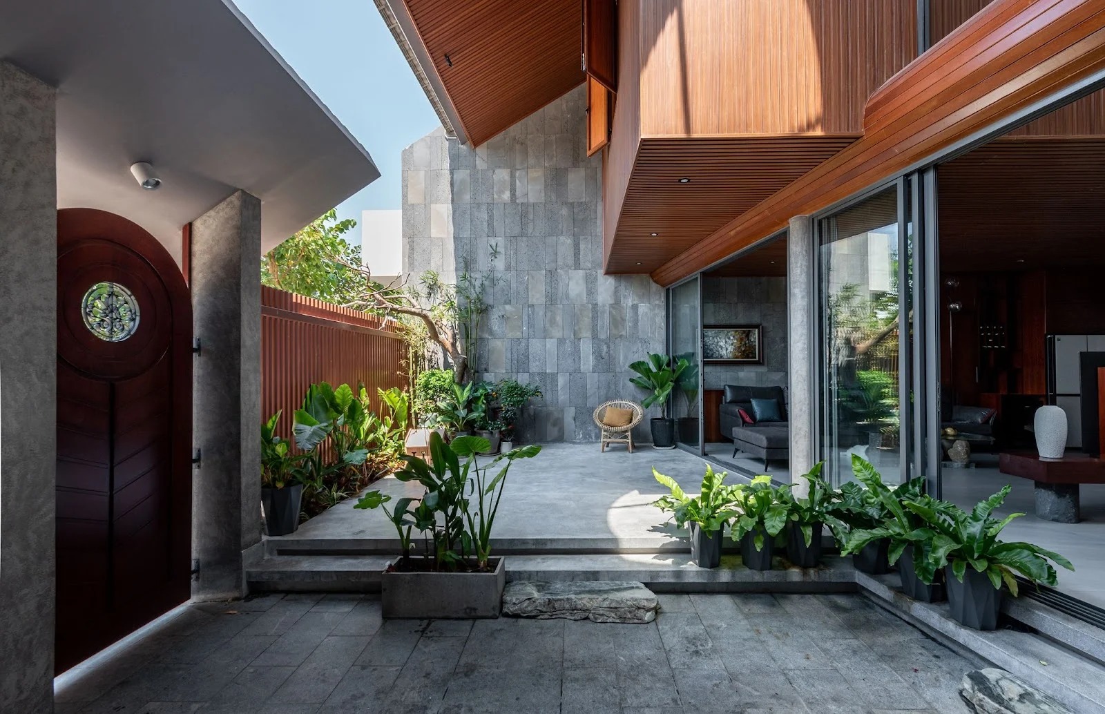 Nam NSND x&acirc;y nh&agrave; ở ngoại &ocirc;: Rời xa ồn &agrave;o phố thị, sống chill trong cơ ngơi đẹp như resort 5 sao- Ảnh 3.