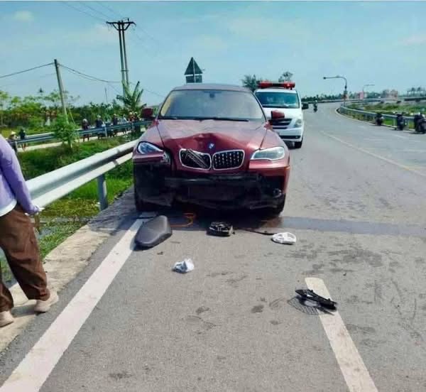 Người đàn ông bị ô tô BMW tông văng xuống mương tử vong ở Ninh Bình: Danh tính tài xế và nạn nhân- Ảnh 1.