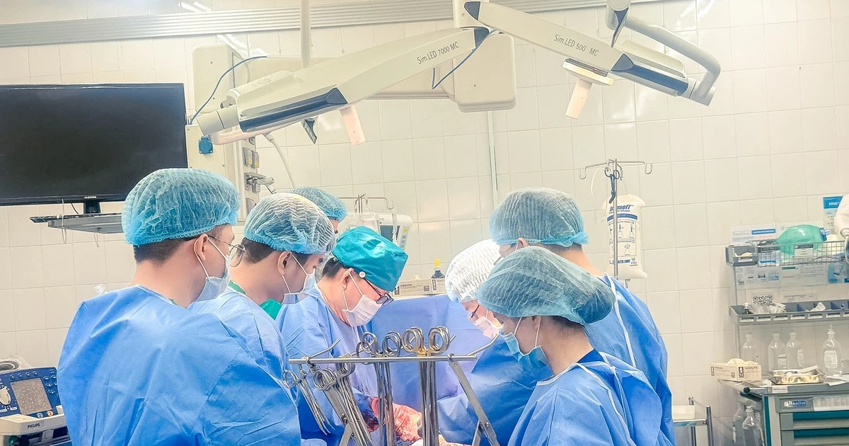 TP.HCM: Thiếu nữ 17 tuổi bị đ&acirc;m thấu bụng, tổn thương nhiều mạch m&aacute;u lớn - Ảnh 2.