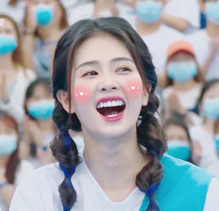 Bạch Lộc và Angelababy: Cuộc chiến ngôi vị 'chị cả' Keep Running đẩy fan vào vòng kiện tụng — image 2