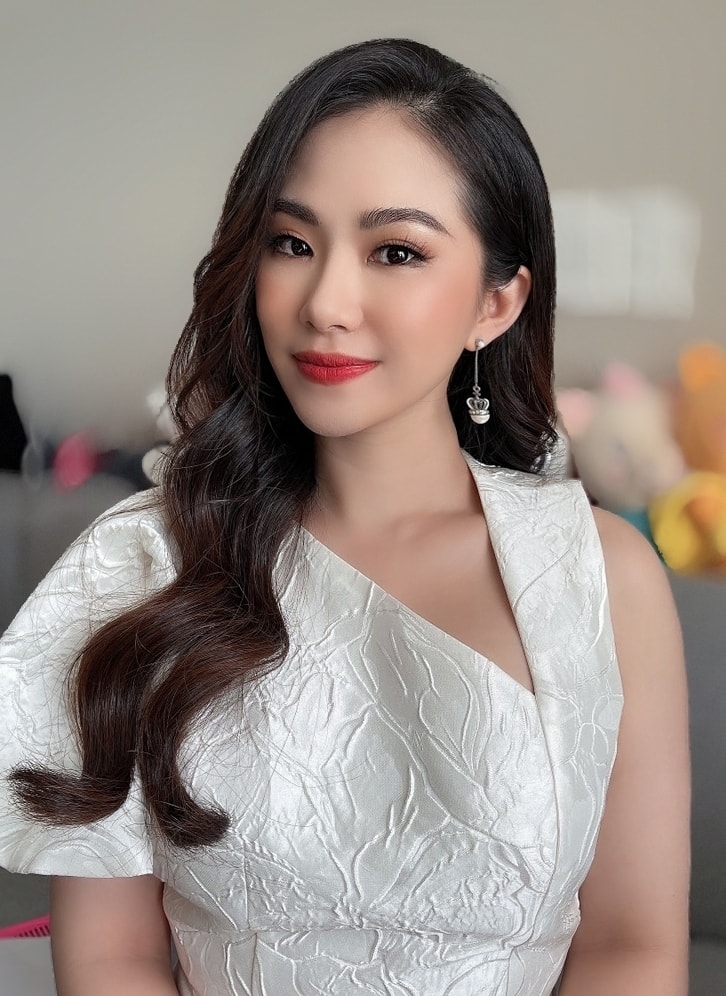 Nữ ca sĩ kể về vụ cháy ám ảnh cuộc đời: "Lúc đó hoảng loạn ai cũng chạy, biển lửa đó đã thiêu đốt toàn thân tôi" - áº¢nh 3.