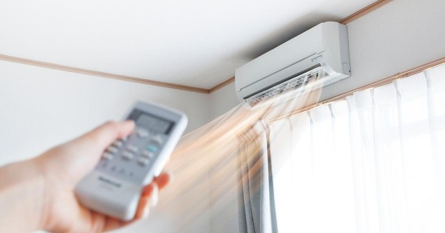Bật điều h&ograve;a kiểu n&agrave;y c&oacute; thể tốn điện gấp 3 lần b&igrave;nh thường: EVN cảnh b&aacute;o- Ảnh 1.