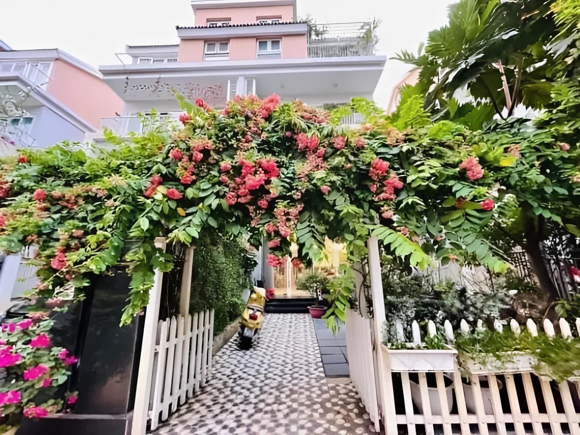 Ngắm mỹ nh&acirc;n n&agrave;y phải thốt l&ecirc;n &ldquo;Việt Nam ai sang bằng chị&rdquo;, bảo sao cứ đ&oacute;ng phim l&agrave; v&agrave;o vai ph&uacute; b&agrave;- Ảnh 6.