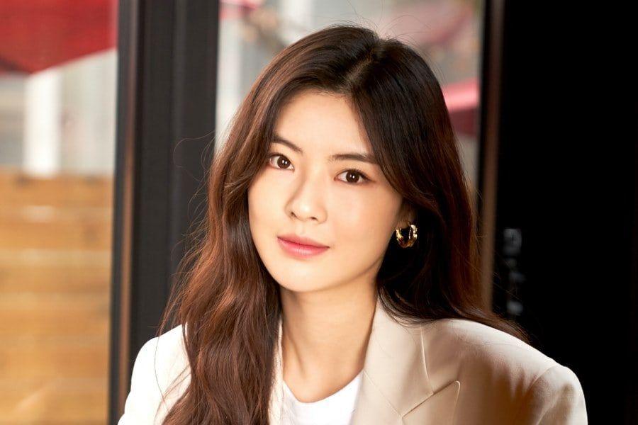 Trấn Th&agrave;nh chễm chệ ngang h&agrave;ng với Park Bo Gum- Ảnh 5.