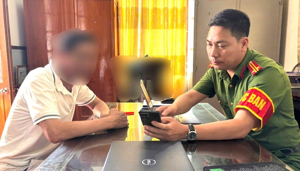 Chuyển khoản 30.000 đồng cho shipper, người đ&agrave;n &ocirc;ng liền nhận th&ocirc;ng b&aacute;o: "T&agrave;i khoản ng&acirc;n h&agrave;ng sẽ tự động trừ 3,5 triệu đồng/th&aacute;ng"- Ảnh 1.