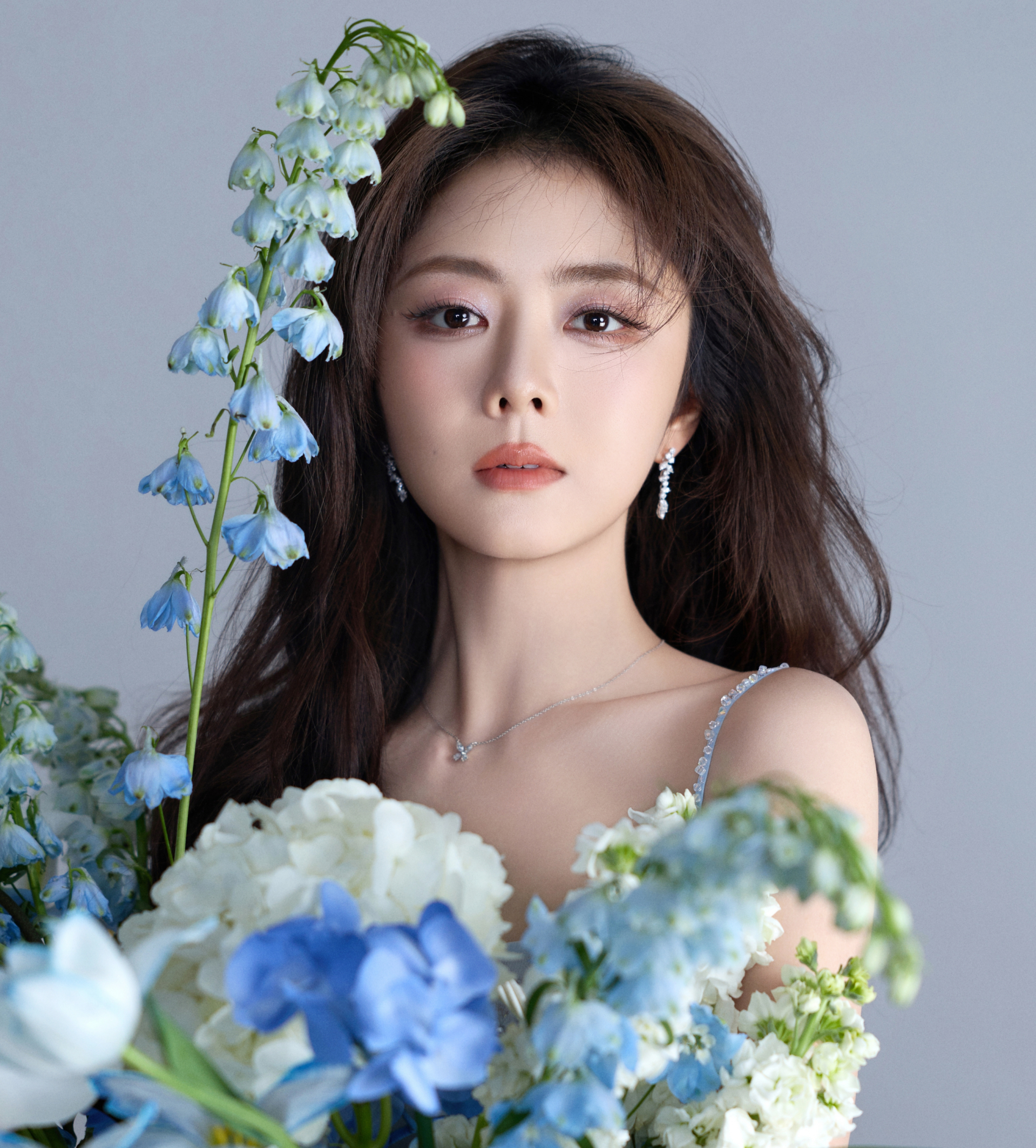 Đ&agrave;m T&ugrave;ng Vận gặp tai nạn nghi&ecirc;m trọng khi quay phim, đ&ocirc;i m&ocirc;i gần như đứt l&igrave;a- Ảnh 4.