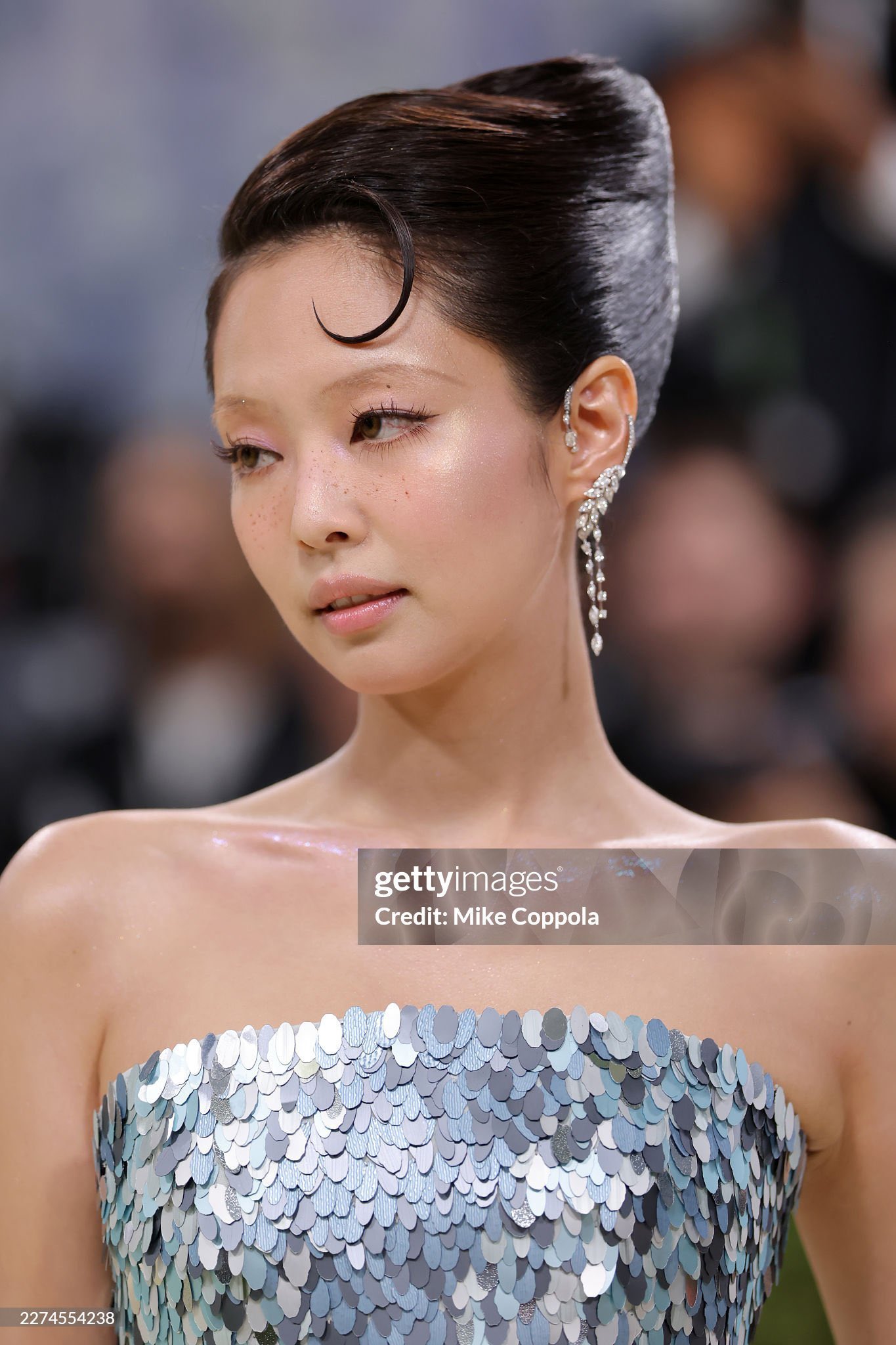 Ch&ugrave;m ảnh cận r&otilde; da thật nức l&ograve;ng của d&agrave;n sao Met Gala 2026- Ảnh 1.