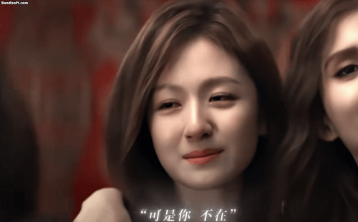 Muốn biết d&aacute;ng vẻ đẹp nhất của nỗi buồn h&atilde;y nh&igrave;n mỹ nh&acirc;n n&agrave;y: Miệng cười m&agrave; tim đau, đ&ocirc;i mắt s&aacute;ng hơn sao tr&ecirc;n trời- Ảnh 3.