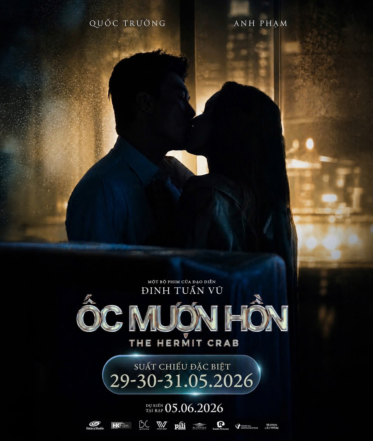 Bức ảnh Quốc Trường h&ocirc;n một c&ocirc; g&aacute;i b&iacute; ẩn khiến MXH x&ocirc;n xao- Ảnh 2.