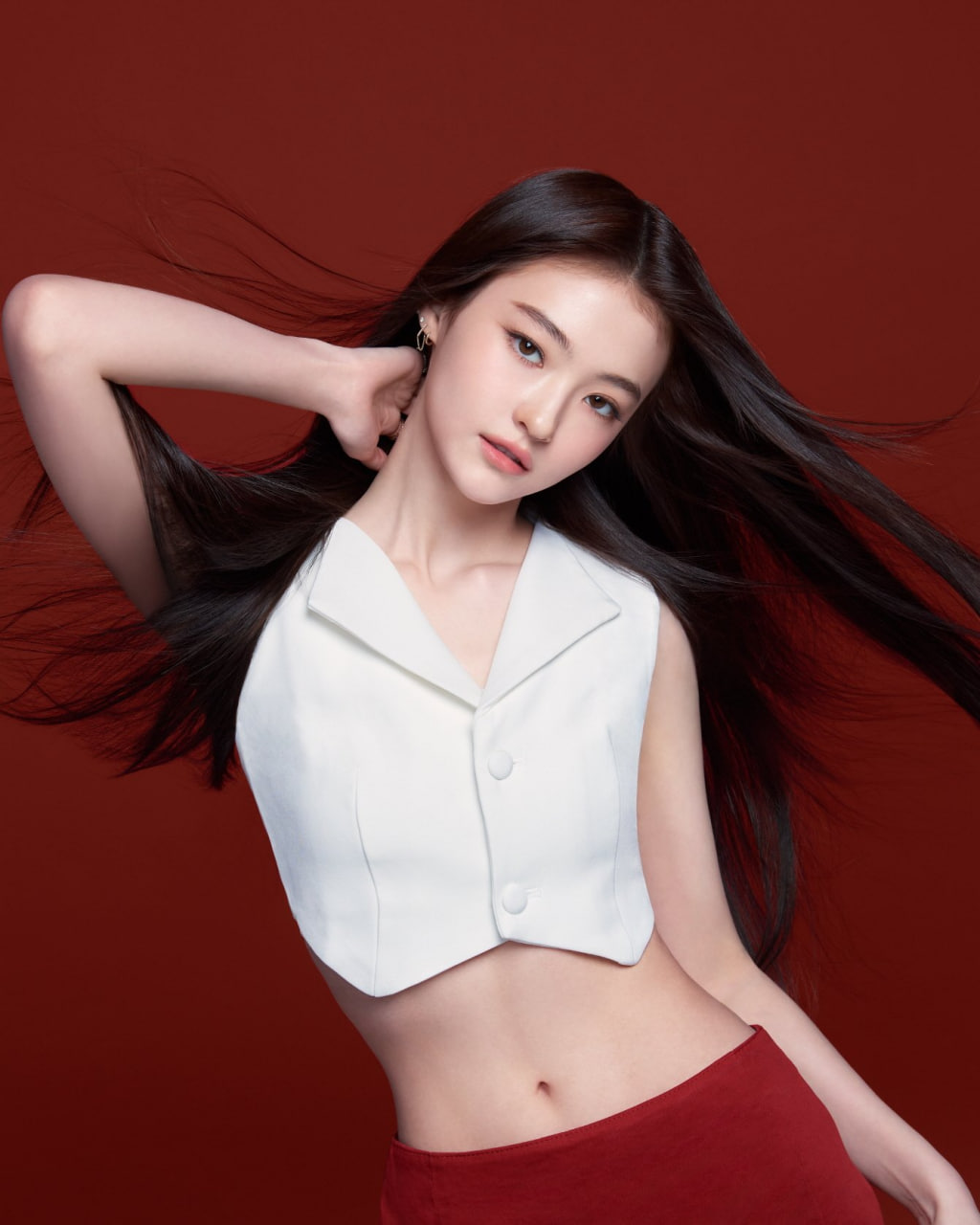 Mỹ nh&acirc;n vừa được đề cử đẹp nhất thế giới: 2 tuổi đ&atilde; nổi tiếng, nay l&agrave;m ca sĩ loay hoay m&atilde;i chưa thể hot- Ảnh 4.