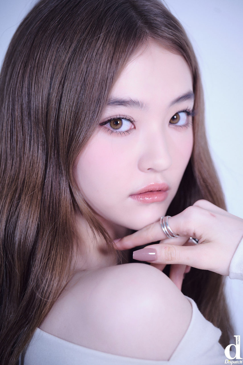 Mỹ nh&acirc;n vừa được đề cử đẹp nhất thế giới: 2 tuổi đ&atilde; nổi tiếng, nay l&agrave;m ca sĩ loay hoay m&atilde;i chưa thể hot- Ảnh 10.