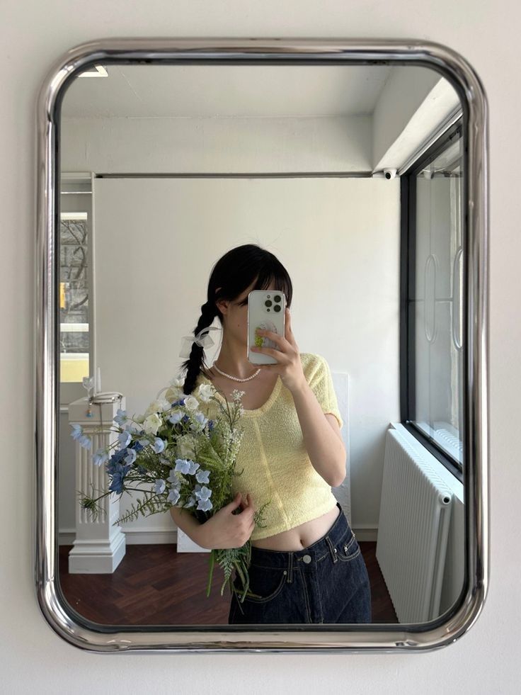 Solo Outing - xu hướng &ldquo;đi date&rdquo; 1 m&igrave;nh: Qu&aacute; mệt để chiều chuộng ai- Ảnh 3.