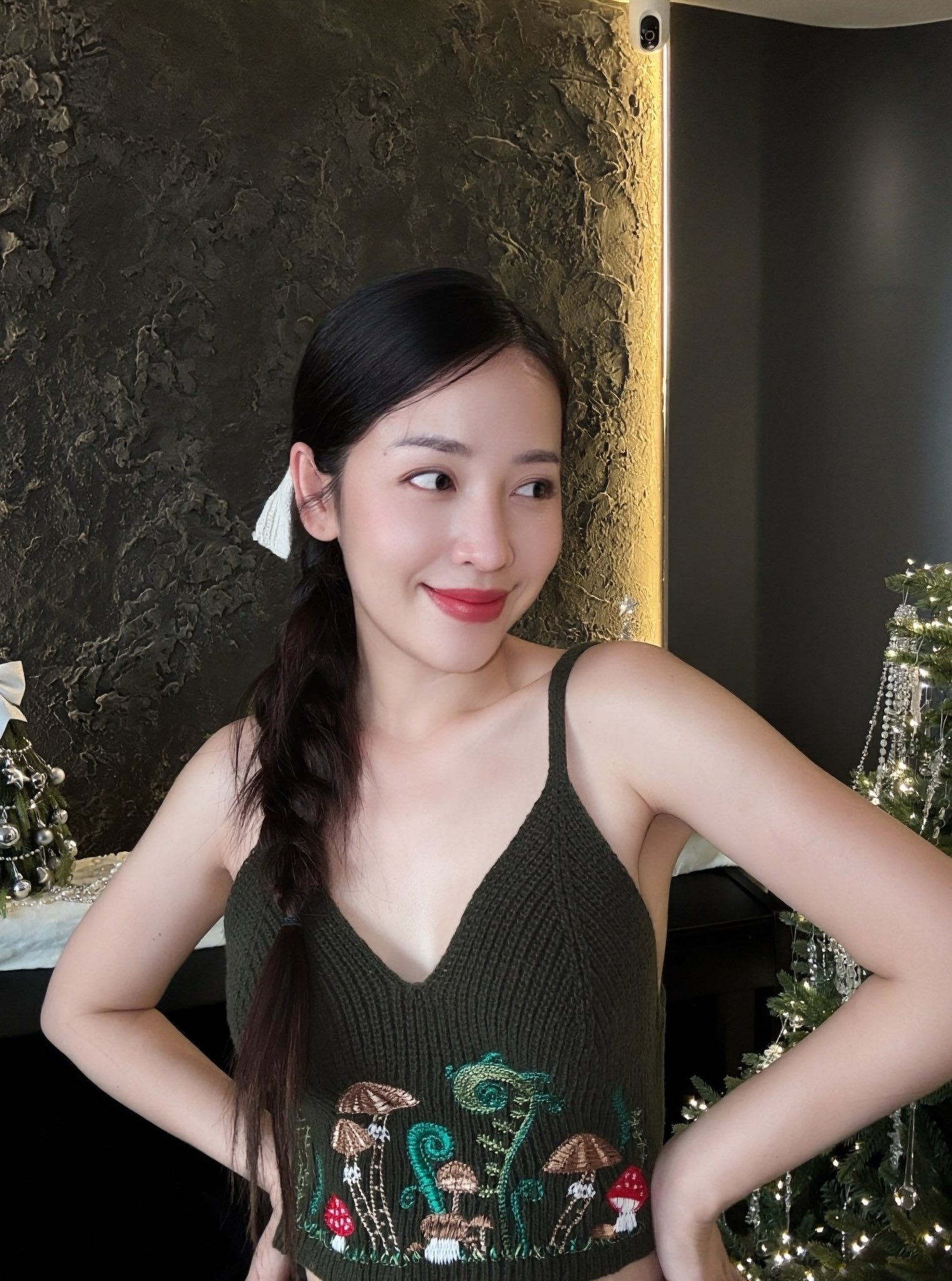 Sao nữ Vbiz l&agrave; tiểu thư nh&agrave; gi&agrave;u bỗng mất tất cả v&igrave; gia đ&igrave;nh ph&aacute; sản, nay đổi đời sau quyết định cả showbiz ủng hộ- Ảnh 1.