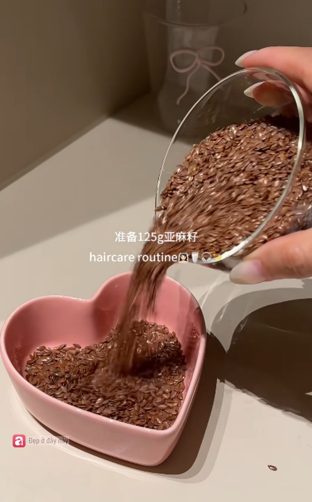 Ủ t&oacute;c kiểu &ldquo;detox&rdquo; da đầu: Hạt lanh, gừng v&agrave; bạc h&agrave; đang được khen hết lời- Ảnh 1.