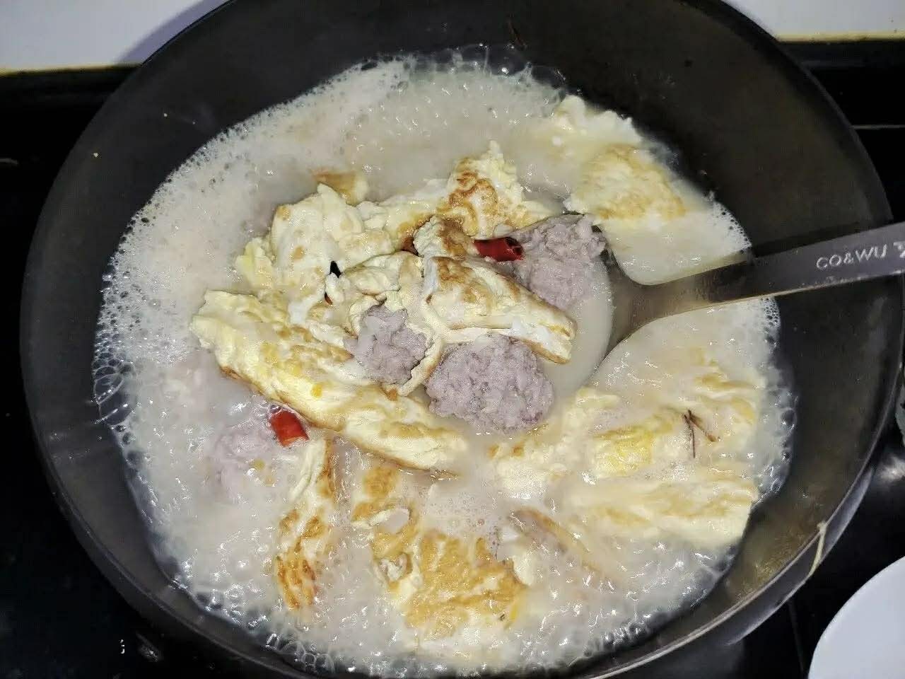 T&ocirc;i cực kỳ th&iacute;ch m&oacute;n canh nấu ho&agrave;n hảo với 3 nguy&ecirc;n liệu: H&uacute;p 1 ngụm nước d&ugrave;ng m&agrave; ngon tuyệt, ấm l&ograve;ng đến tận xương tủy- Ảnh 6.