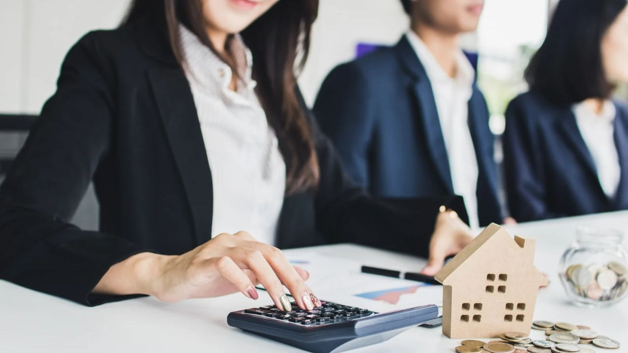 Vị Chủ tịch trở lại &ldquo;ghế n&oacute;ng&rdquo; sau 7 năm, lương b&igrave;nh qu&acirc;n nh&acirc;n vi&ecirc;n một ng&acirc;n h&agrave;ng Việt liền tăng th&ecirc;m 15 triệu/th&aacute;ng- Ảnh 1.