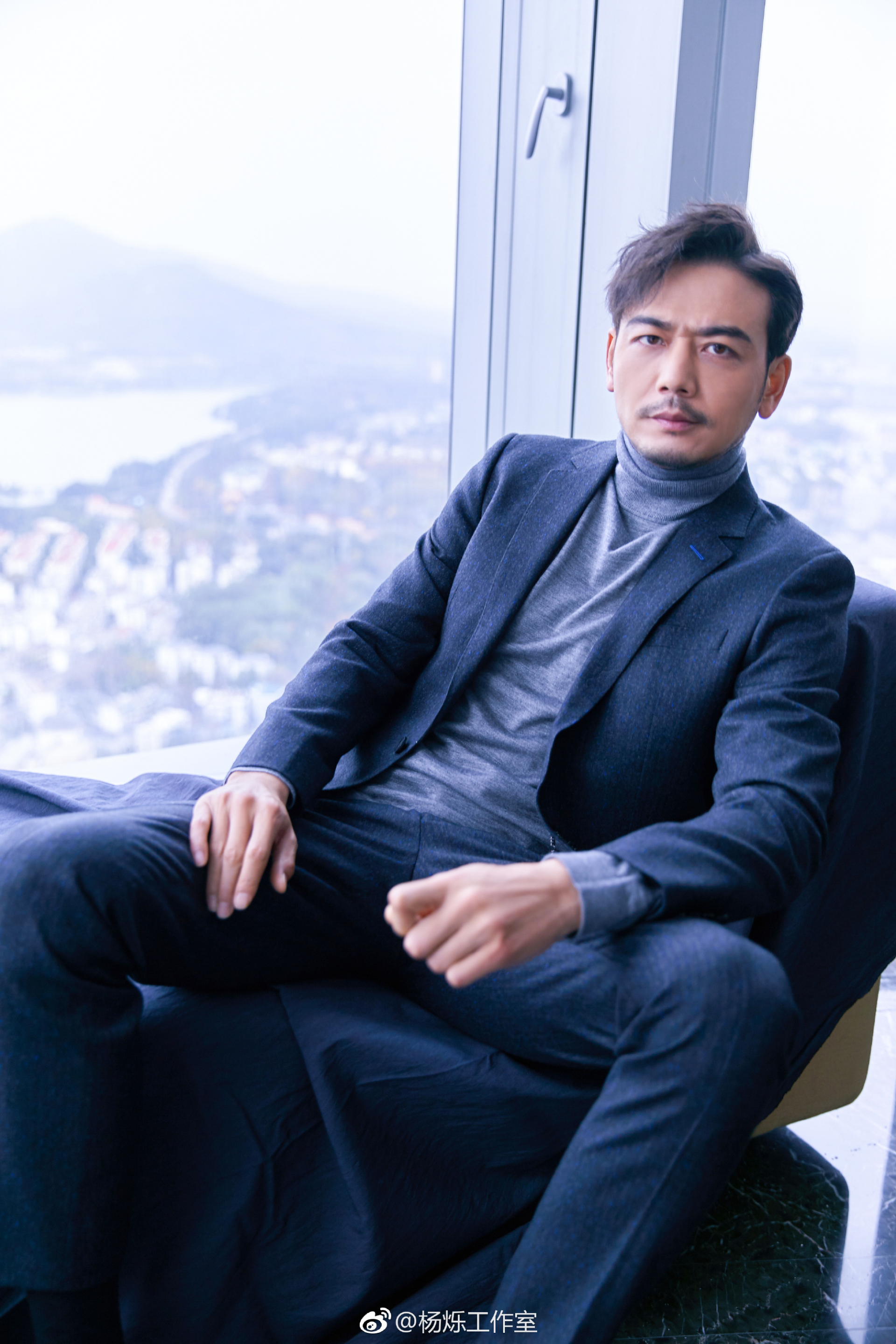 Sự hết thời của nam thần th&iacute;ch l&agrave;m "cha thi&ecirc;n hạ": 2 lần bị thời sự đ&agrave;i quốc gia b&ecirc;u t&ecirc;n, nhan sắc giờ bệ rạc kh&ocirc;ng ai nhận ra- Ảnh 9.