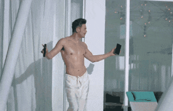 Sự hết thời của nam thần th&iacute;ch l&agrave;m "cha thi&ecirc;n hạ": 2 lần bị thời sự đ&agrave;i quốc gia b&ecirc;u t&ecirc;n, nhan sắc giờ bệ rạc kh&ocirc;ng ai nhận ra- Ảnh 1.
