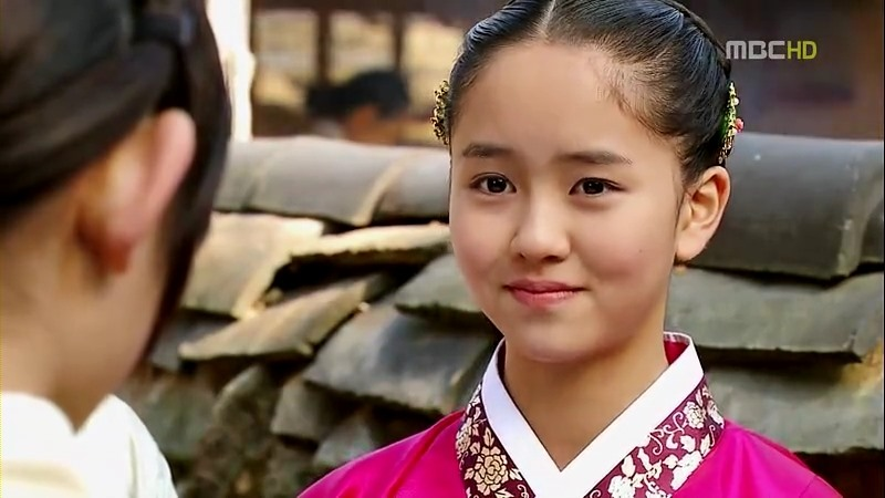 "Tiểu Son Ye Jin" xuất hiện g&acirc;y sốt Baeksang, c&agrave;ng lớn c&agrave;ng xinh ng&acirc;y ngất!- Ảnh 7.