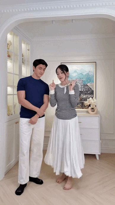 Mỹ nh&acirc;n showbiz kết h&ocirc;n với mối t&igrave;nh đầu: Ở chung cư đẹp như mộng, lại được "chồng so&aacute;i ca" tặng biệt thự view hồ si&ecirc;u đẳng cấp- Ảnh 21.