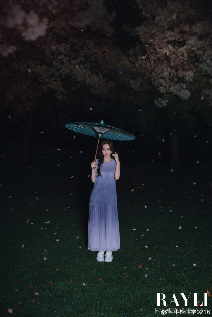 Angelababy khoe vẻ đẹp huyền ảo như tranh, như thơ - Ảnh 21.