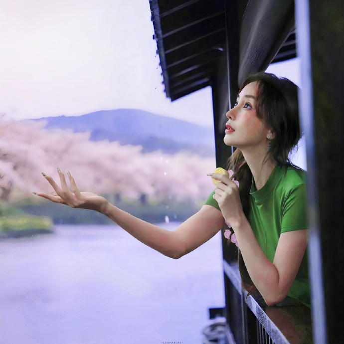 Angelababy khoe vẻ đẹp huyền ảo như tranh, như thơ - Ảnh 3.