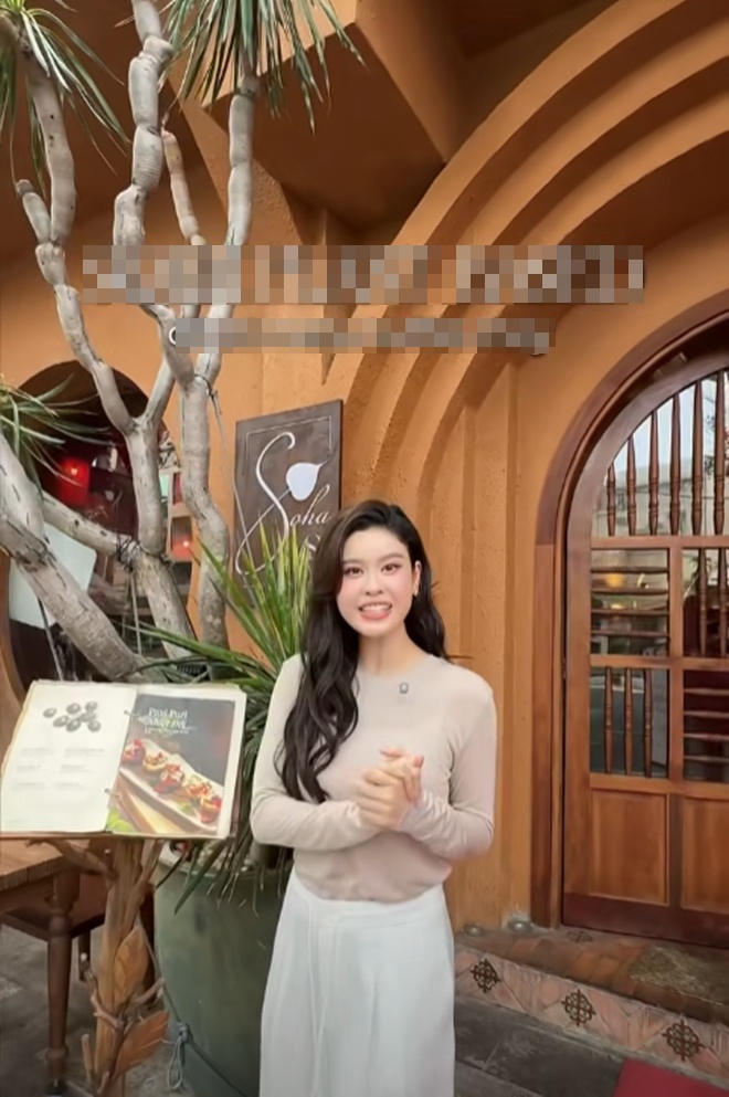 Mỹ nh&acirc;n đ&igrave;nh đ&aacute;m l&agrave; mẹ đơn th&acirc;n, ng&agrave;y c&agrave;ng n&oacute;ng nỏng sau ly h&ocirc;n, sở hữu nh&agrave; h&agrave;ng to ở quận 1- Ảnh 4.