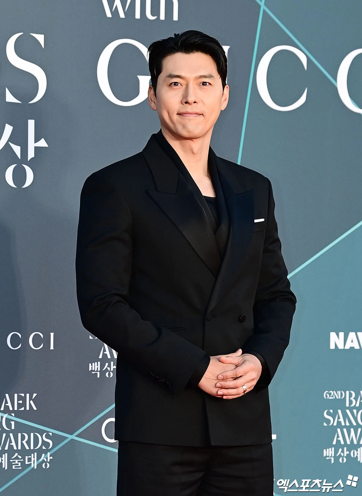 Hyun Bin - Son Ye Jin kh&ocirc;ng đi chung thảm đỏ Baeksang vẫn t&igrave;nh hết mức qua chi tiết n&agrave;y- Ảnh 1.