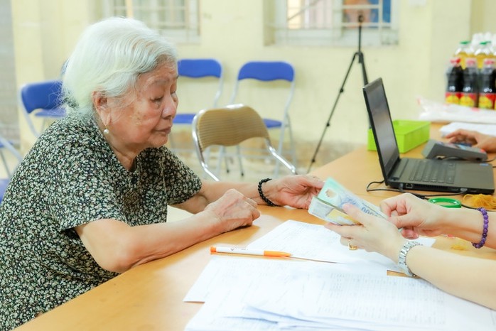 Diện hưởng lương hưu, trợ cấp BHXH tiếp tục mở rộng - Ảnh 1.