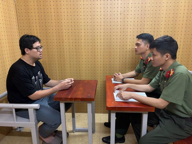 Ph&aacute; chuy&ecirc;n &aacute;n đặc biệt lớn ti&ecirc;u thụ 2.250 tỷ đồng tiền thẻ c&agrave;o, bắt '&ocirc;ng tr&ugrave;m' Nguyễn Ho&agrave;ng Tuấn SN 1987- Ảnh 3.